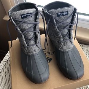 Sperry Duck Boots LIKE NEW